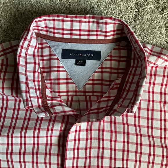 Tommy Hilfiger Plaid Button Down Shirt - Picture 5 of 9